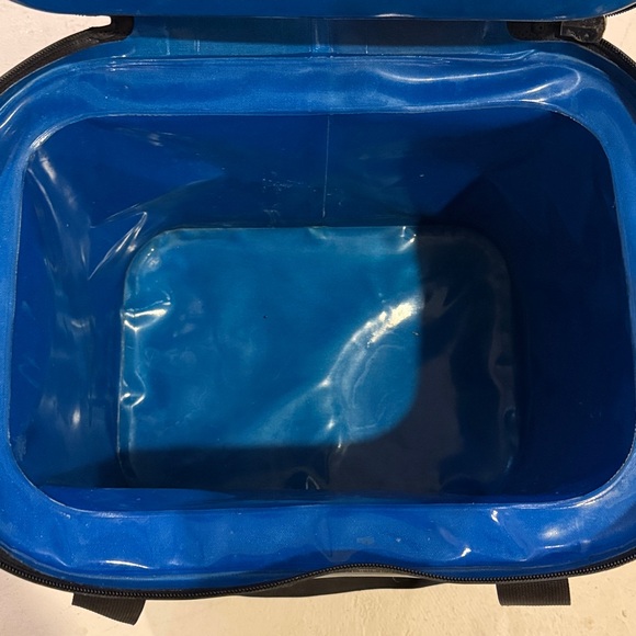 Small RTIC Cooler - Picture 2 of 2